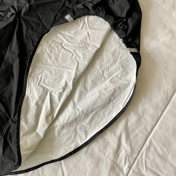 MEC Black Caught in the Rain Packable Poncho - Picture 7 of 16